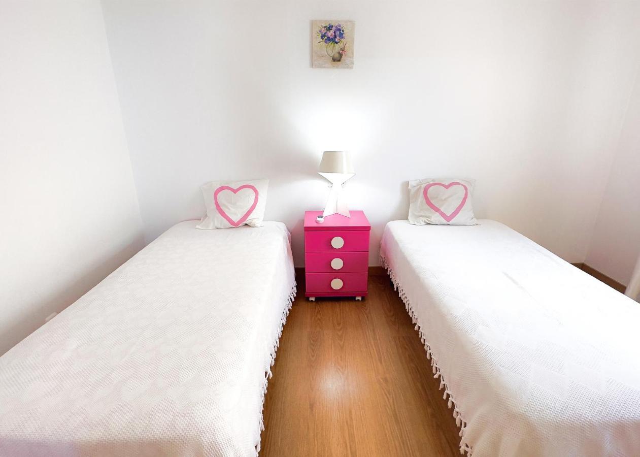 Appartement Ed. Larycorte 2d. Exclusive Sea Front In Center.